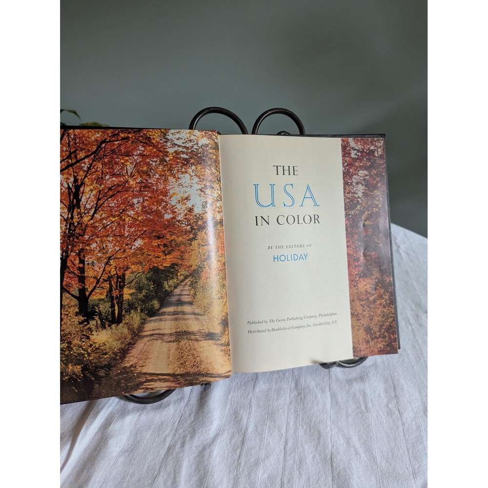 The USA in Color by the editors of HOLIDAY, 1956 Edition